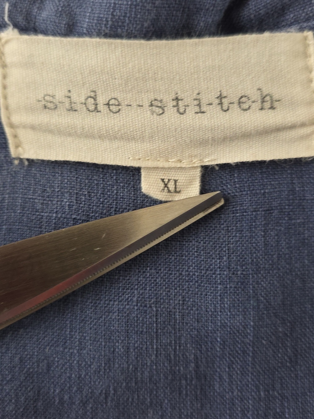 Side Stitch Blue Linen Popover Blouse XL Roll Tab Sleeve Lightweight Top - Picture 5 of 12